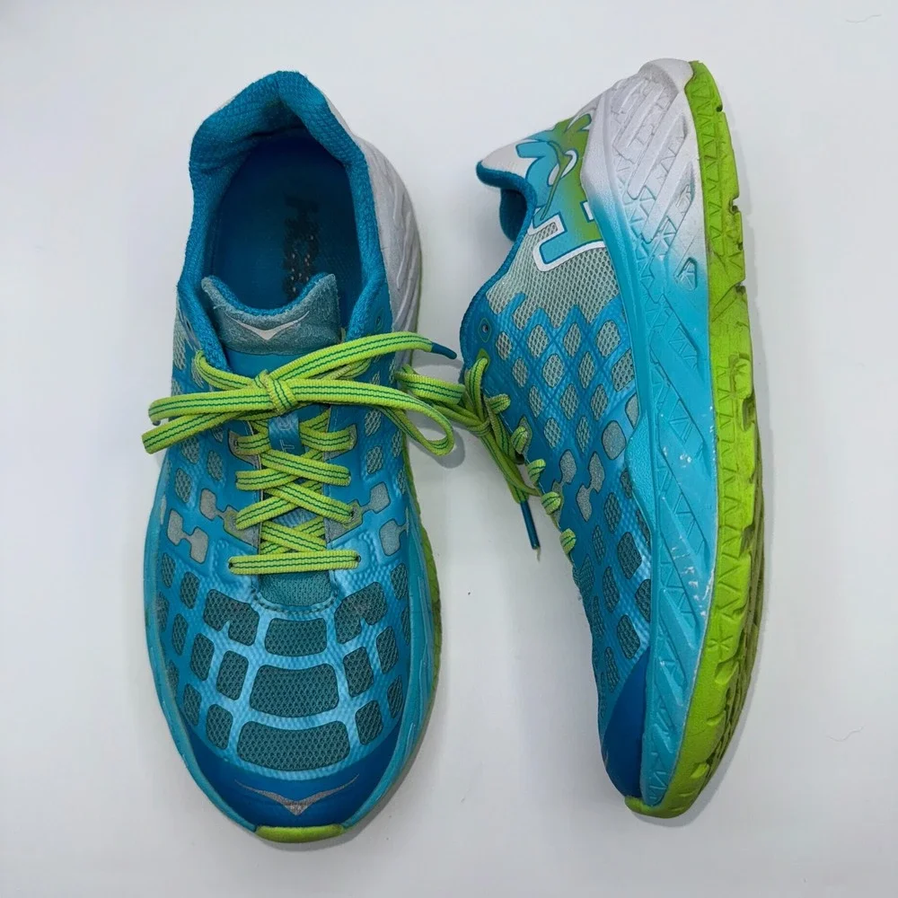 Hoka One One hoka one